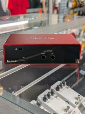 Focusrite - SCARLETTSOLOMK3 2